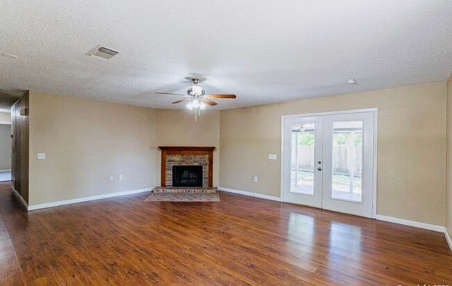 Building Photo - 5822 Moores Creek