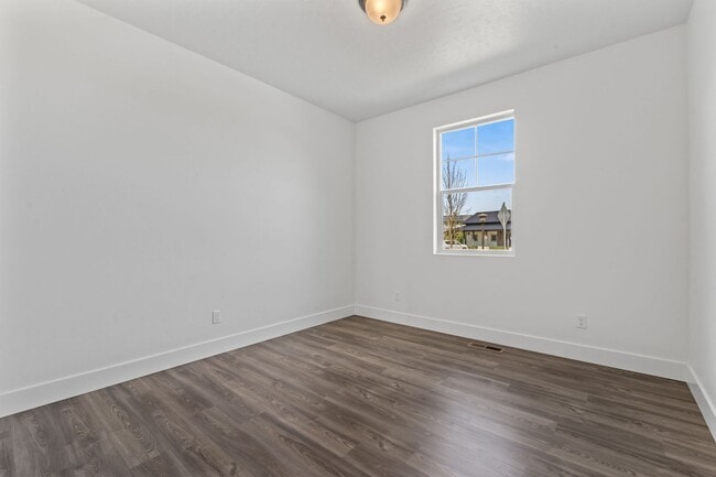 Building Photo - Gorgeous Home in the Perfect Location!