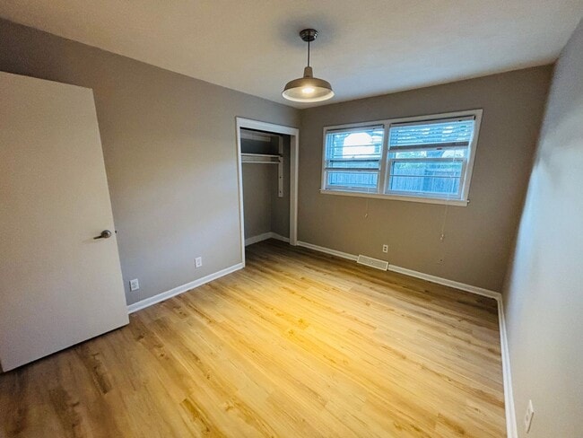 Building Photo - Remodeled 4BR Near Eastborough w/ Finished Basement & HUGE Fenced Yard – $2,000