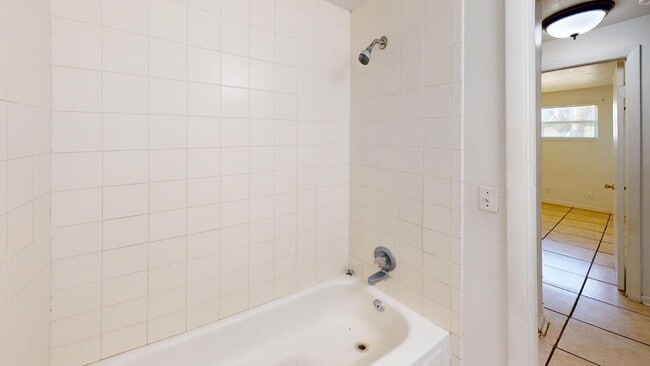 Building Photo - 370 Gwinnett Rd