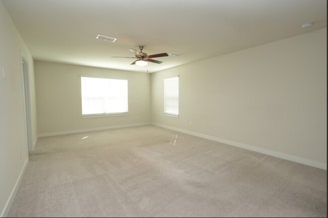 Building Photo - 3BR 2.5BA Home w/Resort Style Amenities at The Mills at Rocky River