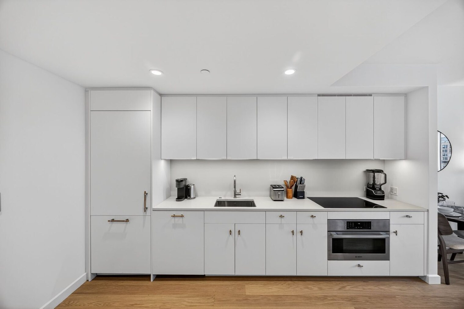 Building Photo - 16 Dupont St