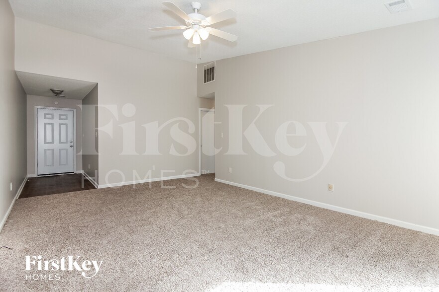 Building Photo - 150 Domino Ct