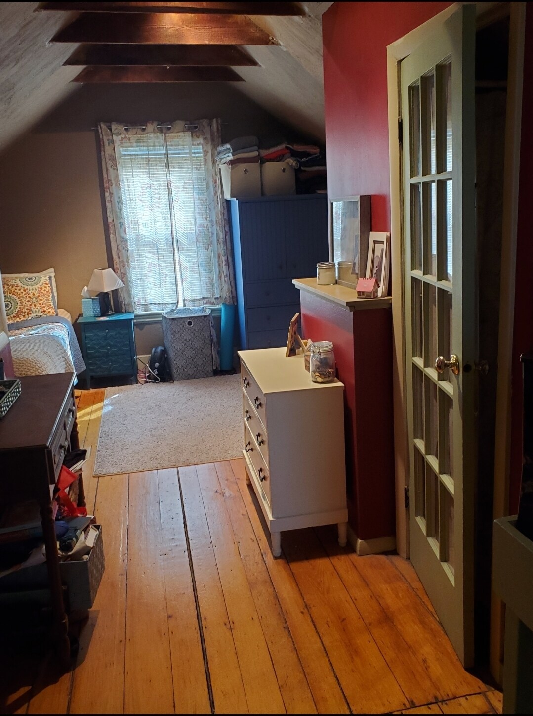 Hall leading to bedroom - 89 Walden St