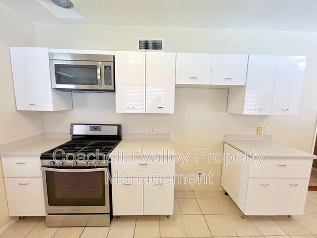 Building Photo - 4019 Cll San Raphael