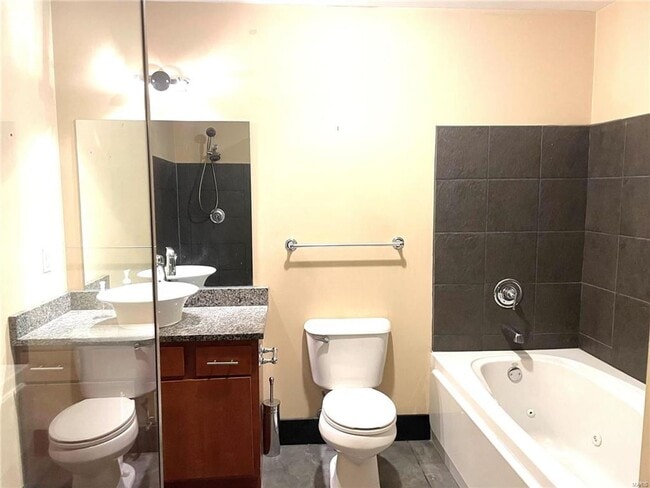 Building Photo - 1113 Washington Ave