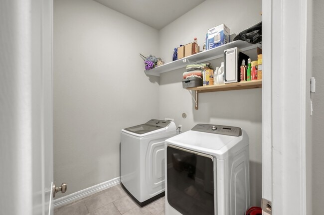 Building Photo - 409 Ridge Lake Scenic Dr