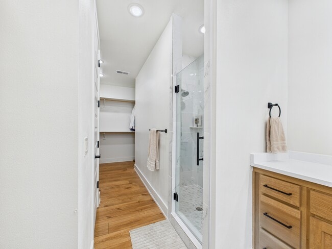 Building Photo - 113 Coker Ln