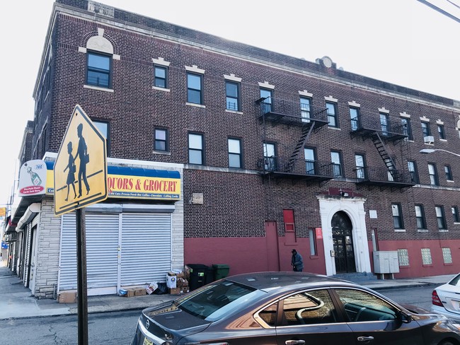 Primary Photo - 30 Rutgers St