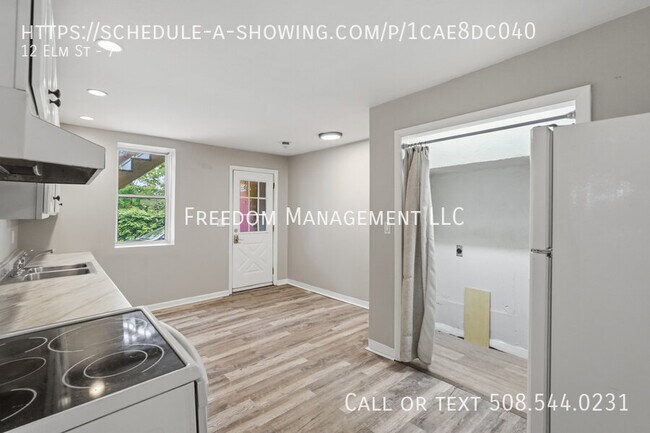 Building Photo - 12 Elm St