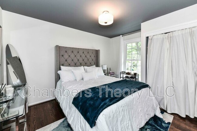 Building Photo - 2536 S Arlington Mill Dr