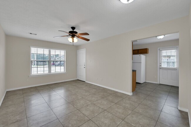 Building Photo - 170 S Bend Ct