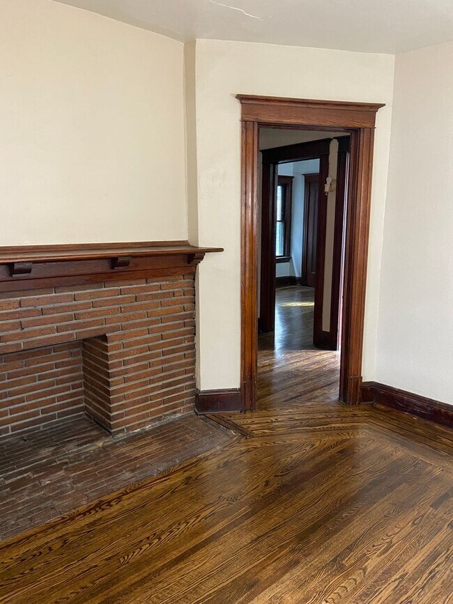 Building Photo - 677 West Delevan