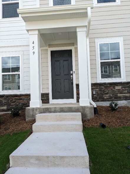 Building Photo - 459 Carolina Spgs Blvd