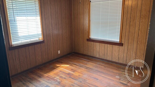 Building Photo - 416 Pinehurst Pl
