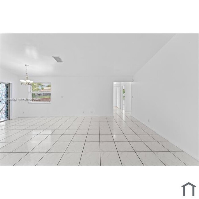 Building Photo - 2269 N Rock Island Rd