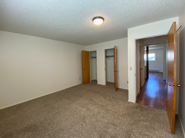 Building Photo - 1820 Remington Way