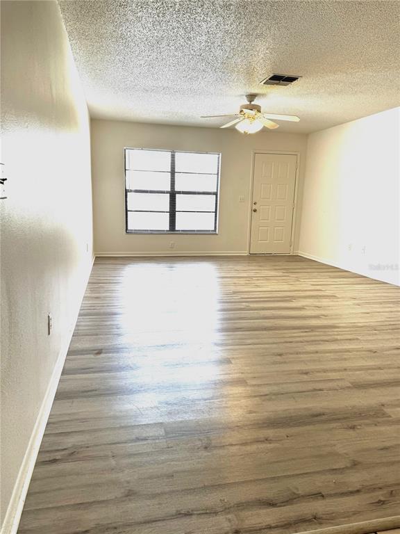 Building Photo - 13608 S Village Dr