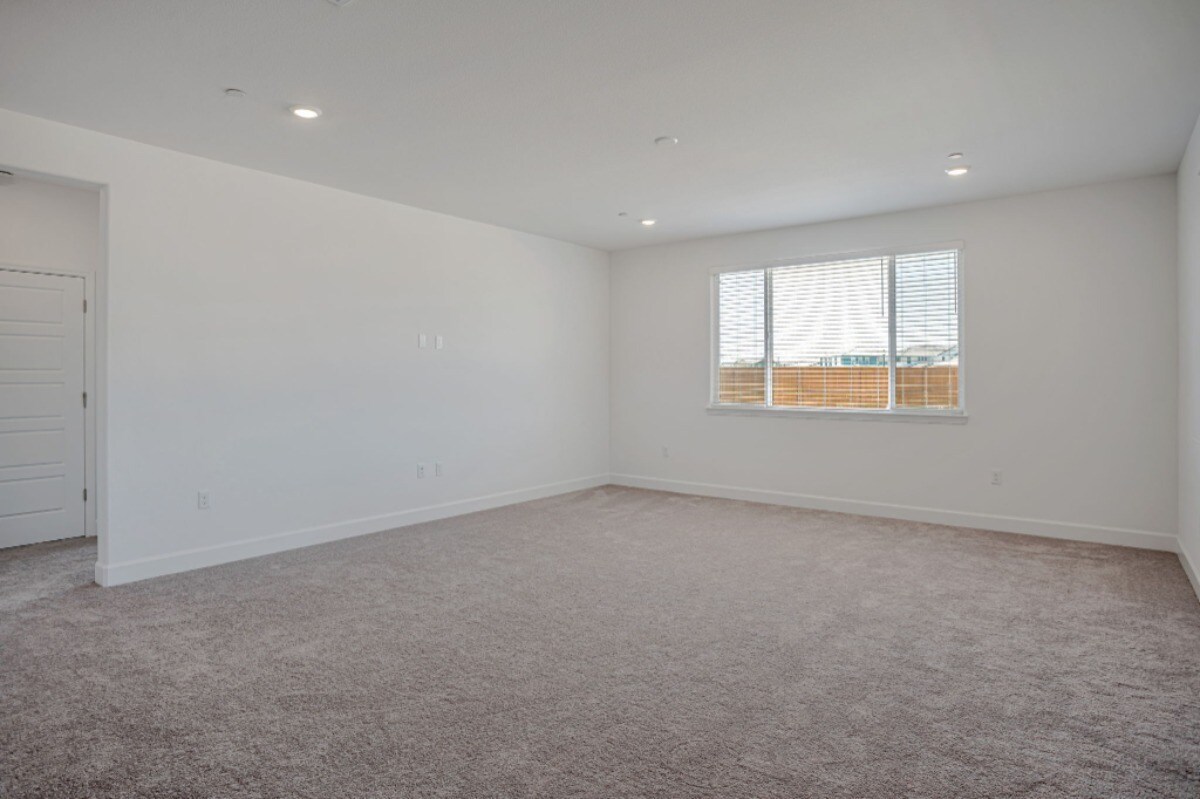 Building Photo - 2064 Baker Ct