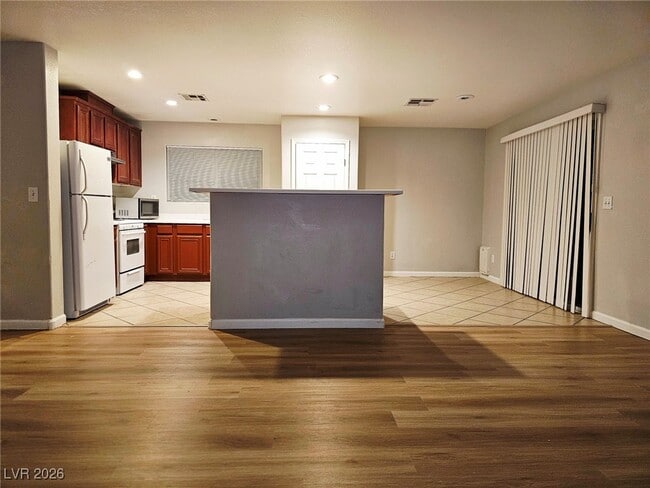 Building Photo - 6161 Wild Lilac Ct