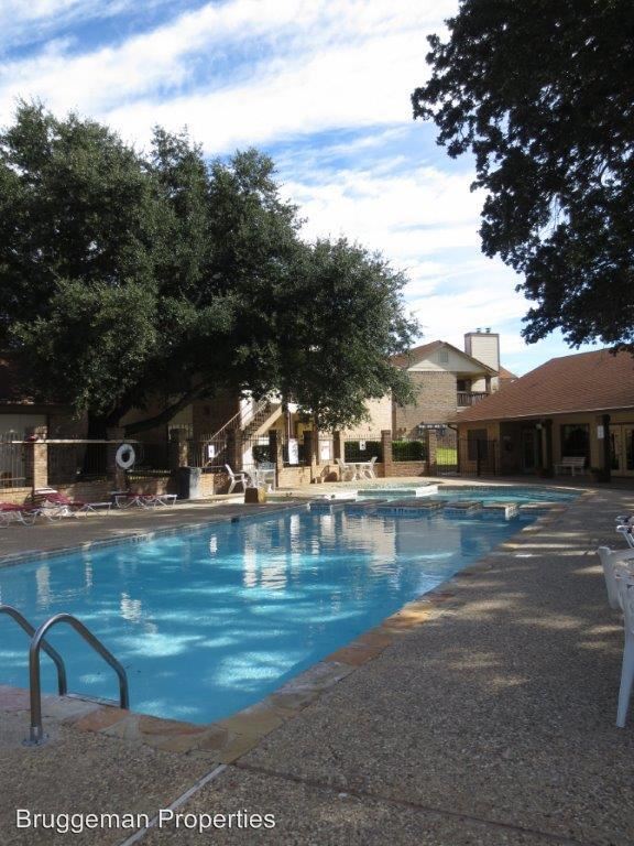 Building Photo - 101 S Twin Creek Dr