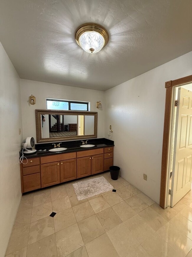Building Photo - 3800 Casey Ct