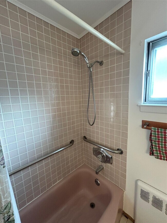 Building Photo - 420 Pennsylvania Ave