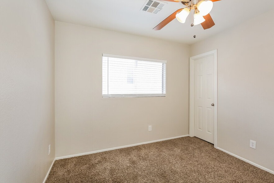 Building Photo - 3323 Fico Ave