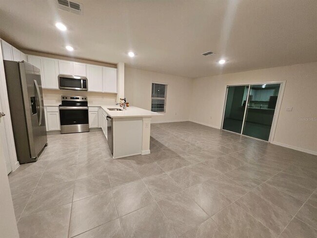 Building Photo - 6577 SW 81st Lp