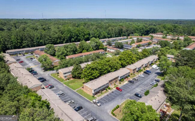 Building Photo - 4701 Flat Shoals Rd
