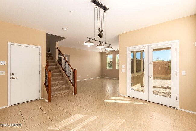 Building Photo - 3215 E Sports Dr