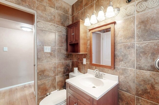 Building Photo - Charming 3 bedroom, 2 bath home in Central El Paso! Special No admin fee, $29 application fee!