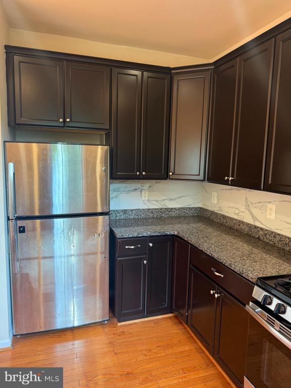 Building Photo - 6518 60th Ave