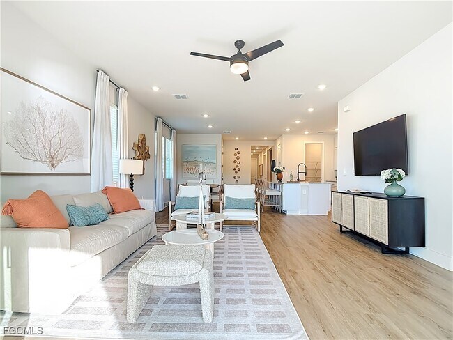 Building Photo - 8735 Catamaran Dr