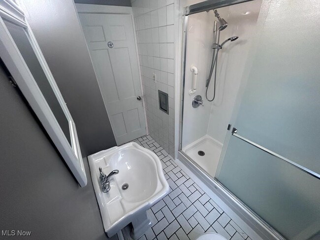 Building Photo - 4659 Anderson Rd