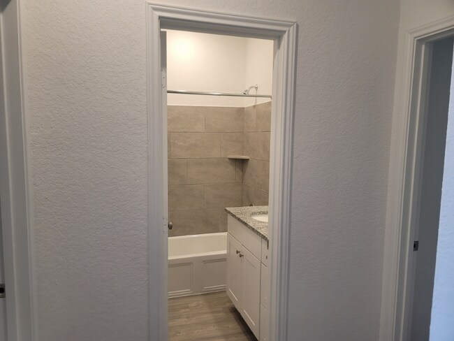 Building Photo - 221 Cordova Xing