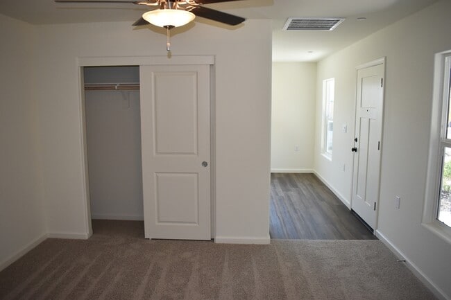 Building Photo - 4049 Cinnabar Ave