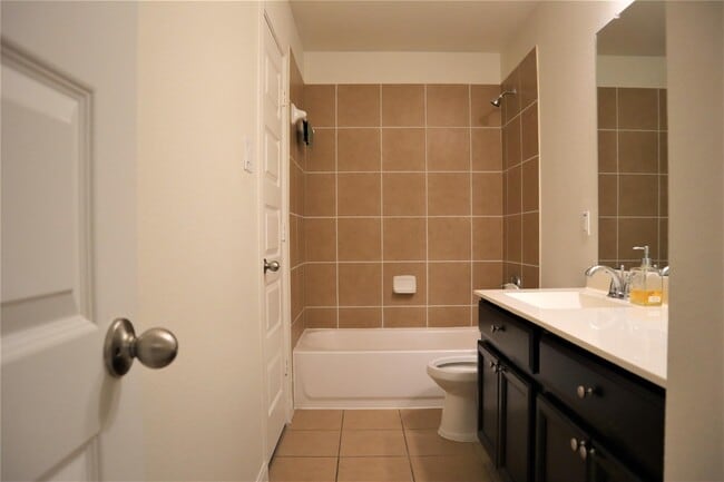 Building Photo - 5610 Scoria Rock Dr