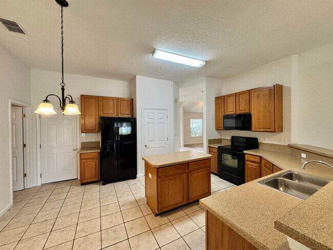 Building Photo - 1012 Arbor Trails Ct