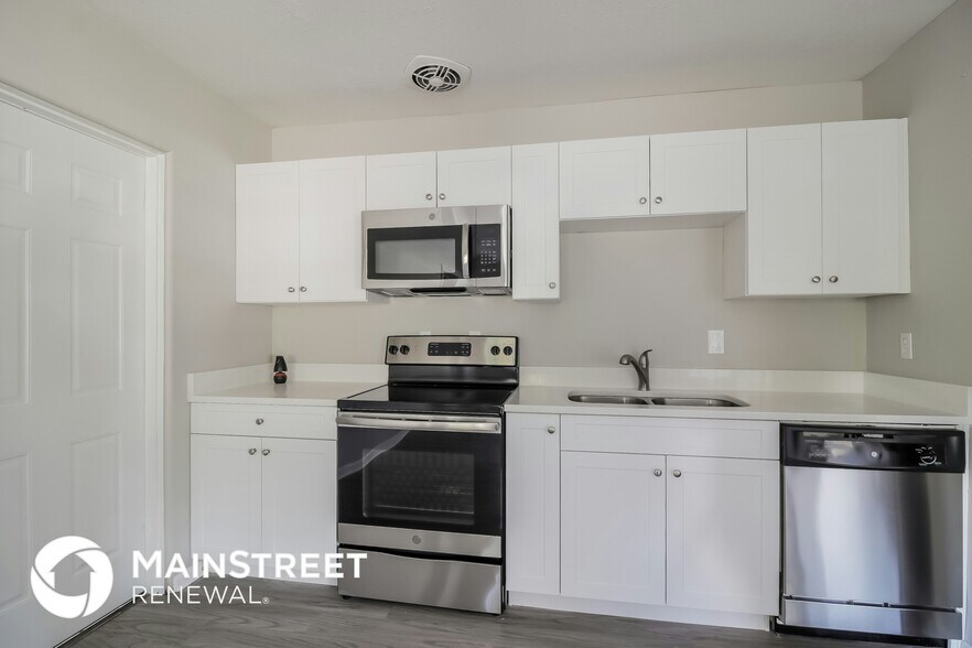 Building Photo - 7032 Tripoli Way