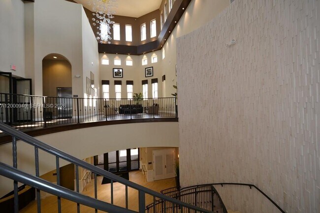 Building Photo - 8630 Lakeside Bnd