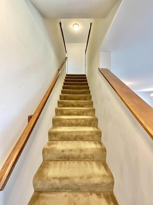 Building Photo - 830 Harbor Woods Dr