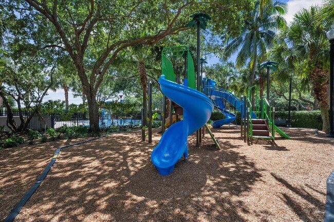 Building Photo - 956 Mill Creek Dr