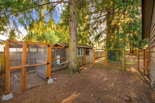 Building Photo - Beautifully remodeled rambler in Finn Hill