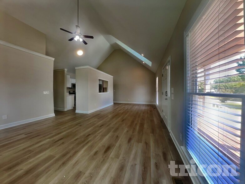 Building Photo - 237 Wexford Dr