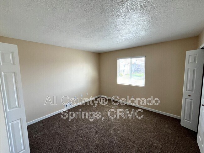 Building Photo - 3074 Starlight Cir