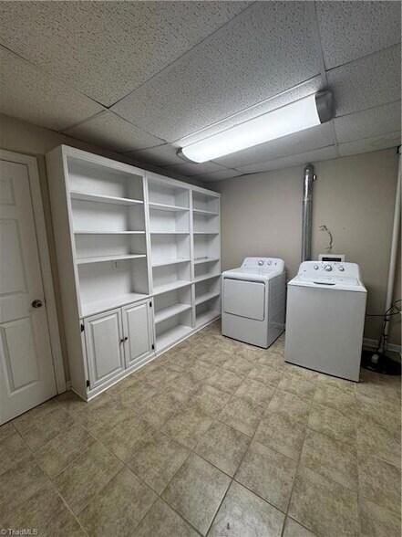 Building Photo - 505 Willow Dr