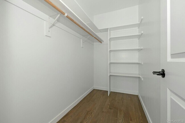 Building Photo - 962 US-9W