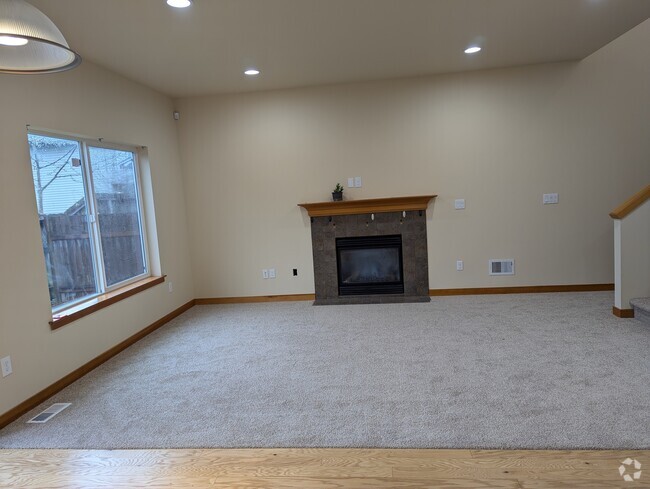 Livingroom - 14 108th St SW