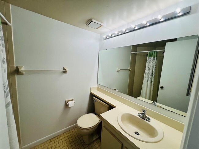 Building Photo - 4045 Atrium Dr